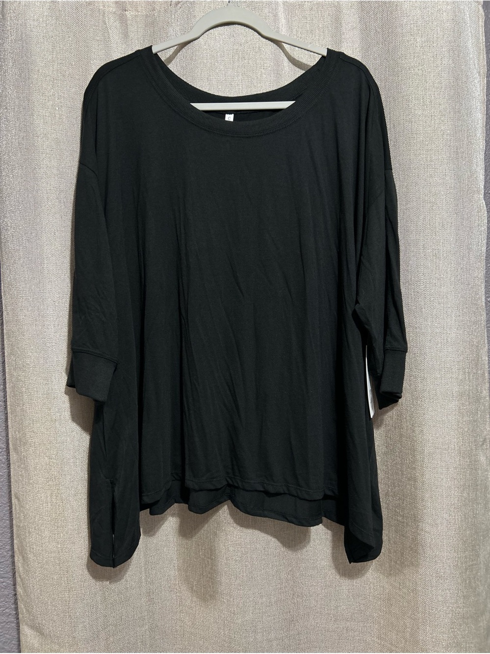 NWT Cozy Black 3/4 sleeve shark bite top size 2X